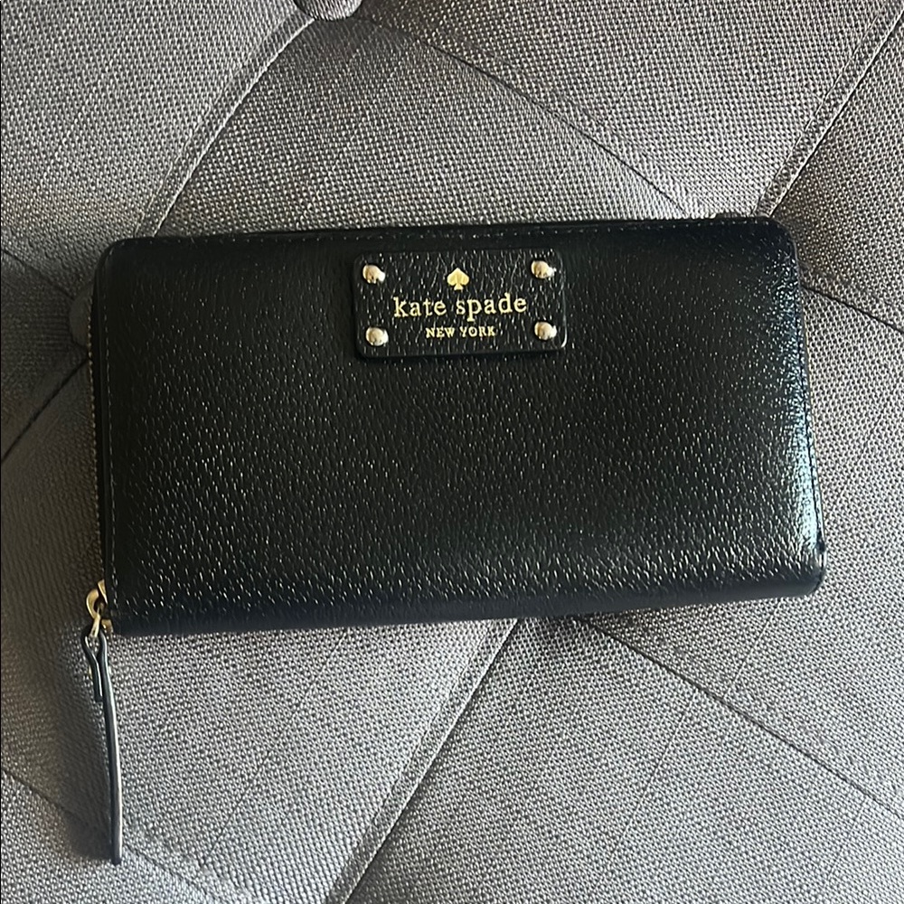 Kate Spade Black Textured Zip Wallet